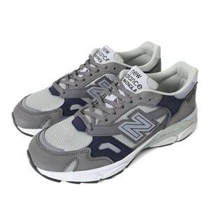 New Balance 920 Gray Navy White Made in England. Men’s sz 6 / Woman sz 8